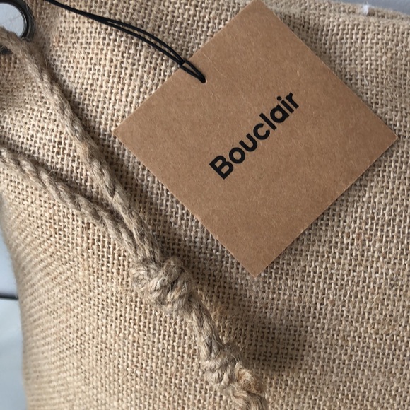 Rustic burlap accent pillow - Picture 6 of 9
